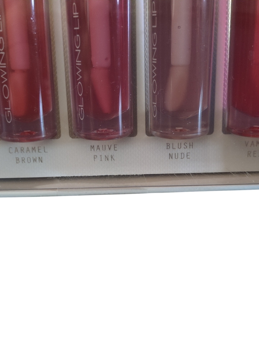 Tahari Glowing Lip Oil Set of 5 in gift box - Picture 4 of 4
